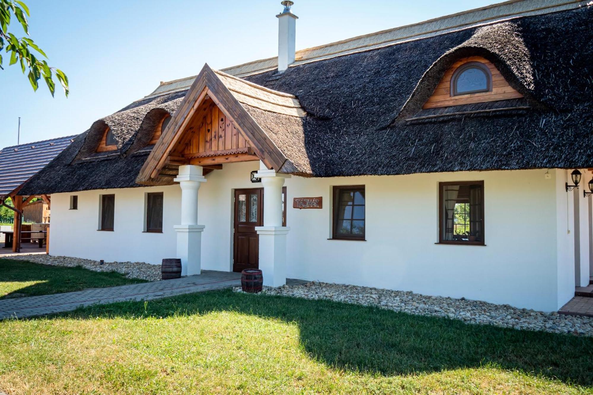 Csodaszarvas Vendégházak Rabahidveg Esterno foto